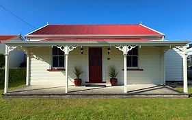 Creed Cottage - Luxury Stay With Whitianga History